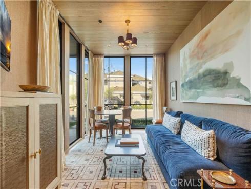 2571 Vista , Newport Beach, CA