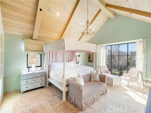 2571 Vista , Newport Beach, CA