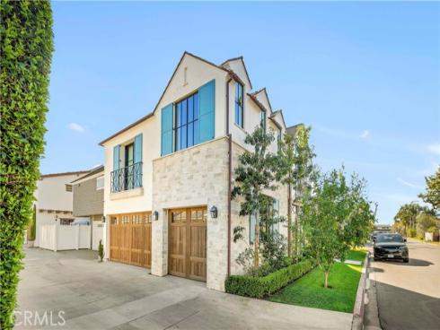 2571 Vista , Newport Beach, CA