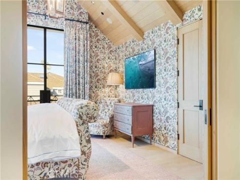 2571 Vista , Newport Beach, CA