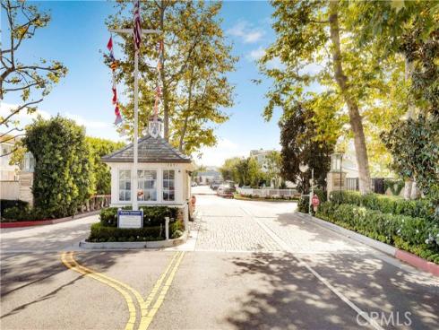 2571 Vista , Newport Beach, CA