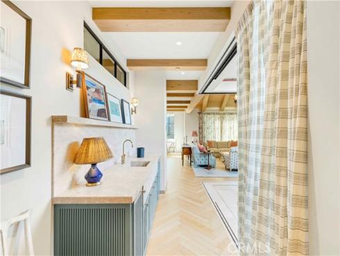 2571 Vista , Newport Beach, CA