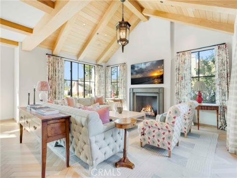 2571 Vista , Newport Beach, CA