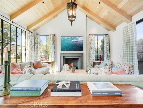 2571 Vista , Newport Beach, CA