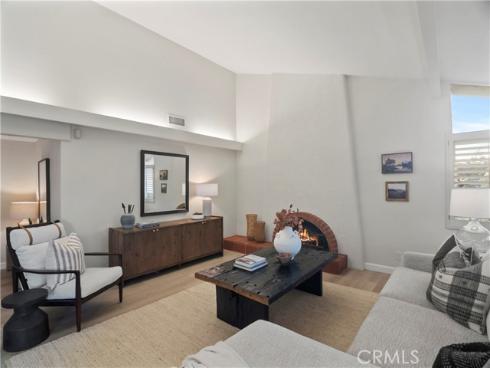 1954 Vista Caudal , Newport Beach, CA