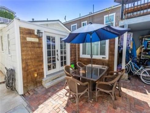 1825 W Balboa Boulevard, Newport Beach, CA