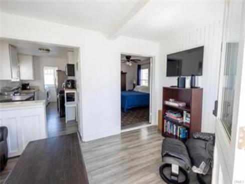 1825 W Balboa Boulevard, Newport Beach, CA