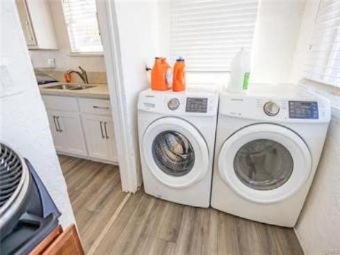 1825 W Balboa Boulevard, Newport Beach, CA