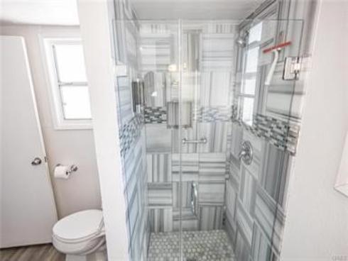 1825 W Balboa Boulevard, Newport Beach, CA