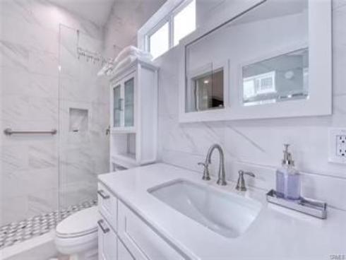 1825 W Balboa Boulevard, Newport Beach, CA