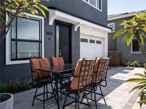 1825 W Balboa Boulevard, Newport Beach, CA