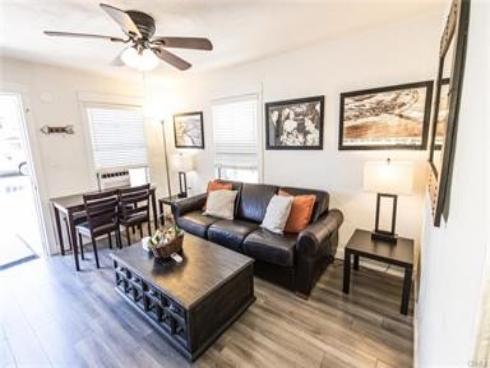 1825 W Balboa Boulevard, Newport Beach, CA