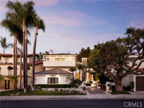 22 Belmont , Newport Beach, CA