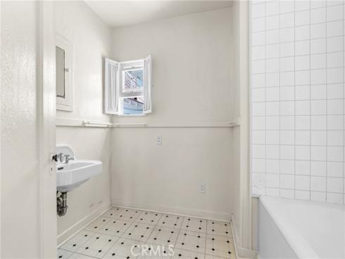 216  Amethyst  , Newport Beach, CA