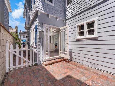 216  Amethyst  , Newport Beach, CA