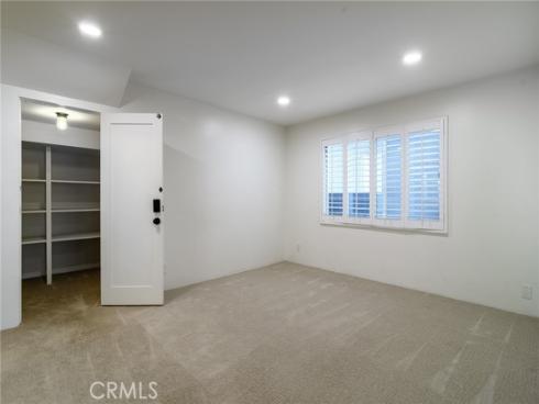 302 S Bay Front , Newport Beach, CA