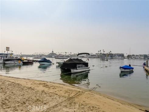 302 S Bay Front , Newport Beach, CA