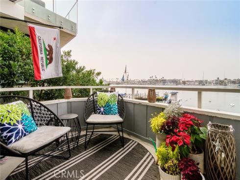 302 S Bay Front , Newport Beach, CA