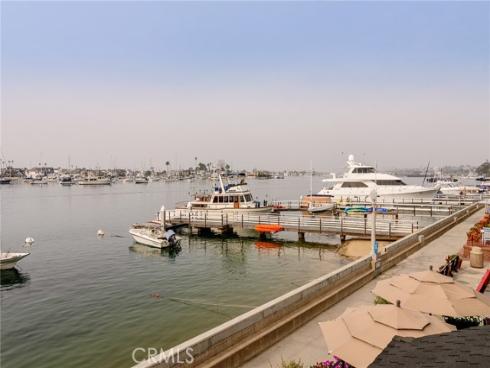 302 S Bay Front , Newport Beach, CA