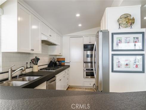 302 S Bay Front , Newport Beach, CA