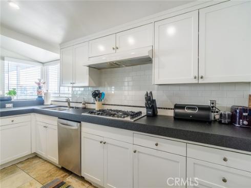 302 S Bay Front , Newport Beach, CA