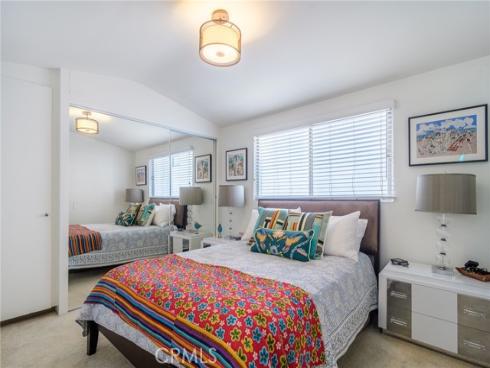 302 S Bay Front , Newport Beach, CA