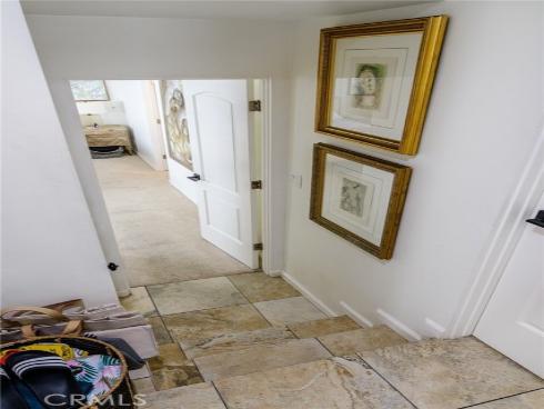 302 S Bay Front , Newport Beach, CA