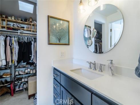 302 S Bay Front , Newport Beach, CA