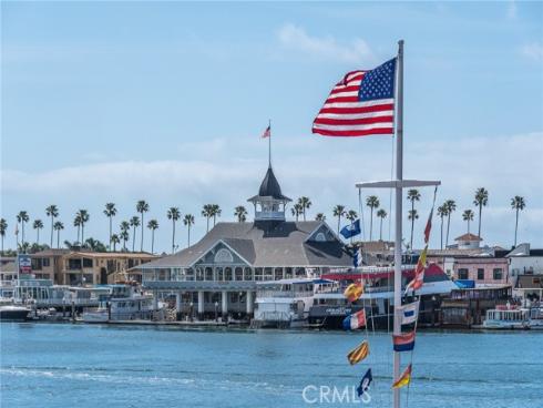 302 S Bay Front , Newport Beach, CA