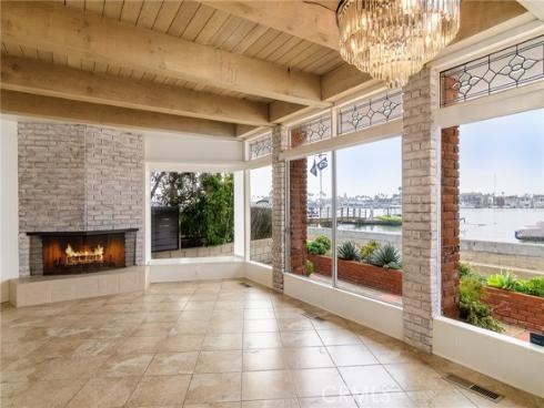 302 S Bay Front , Newport Beach, CA