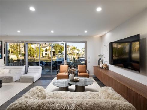 500 Harbor Island Drive, Newport Beach, CA