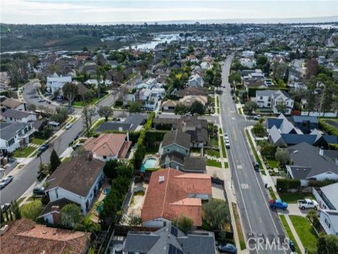 1412  Santiago Dr  , Newport Beach, CA