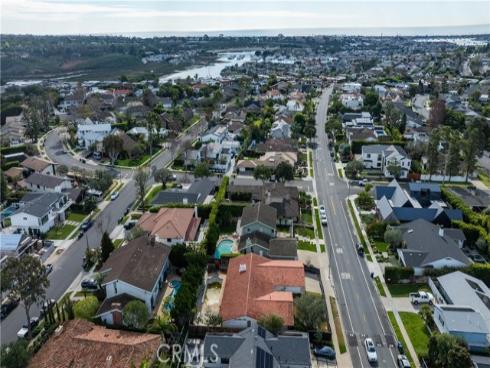 1412  Santiago Dr  , Newport Beach, CA