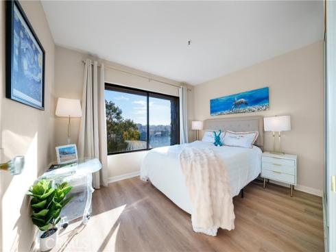 67 Sea Island Drive, Newport Beach, CA