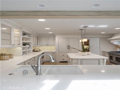 110  Via Trieste  , Newport Beach, CA