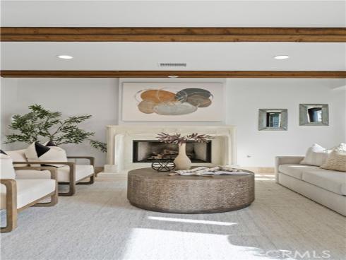 110  Via Trieste  , Newport Beach, CA