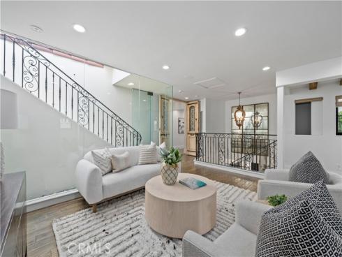 110  Via Trieste  , Newport Beach, CA