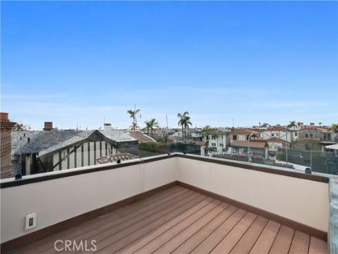 110  Via Trieste  , Newport Beach, CA