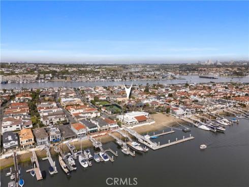 110  Via Trieste  , Newport Beach, CA