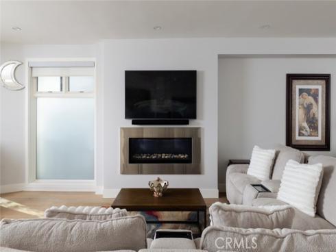 44  Balboa  , Newport Beach, CA