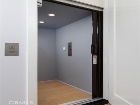 44  Balboa  , Newport Beach, CA