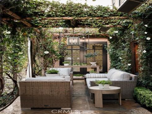 9 Boardwalk , Newport Beach, CA