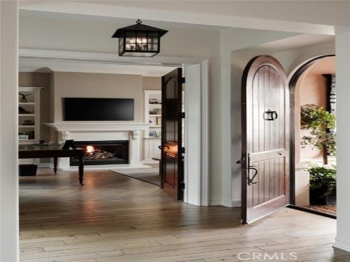 9 Boardwalk , Newport Beach, CA