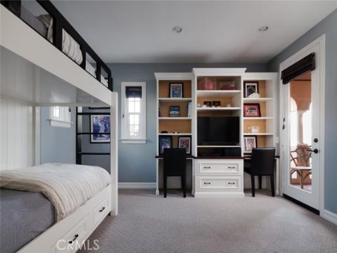 9 Boardwalk , Newport Beach, CA