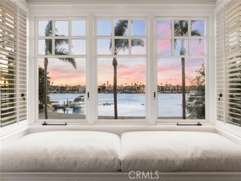 2411  Bayshore  , Newport Beach, CA