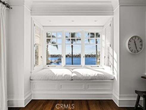 2411  Bayshore  , Newport Beach, CA