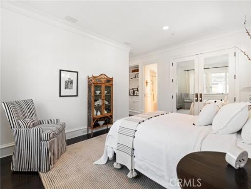 2411  Bayshore  , Newport Beach, CA