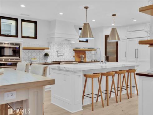 1807 Newport Hills Dr , Newport Beach, CA