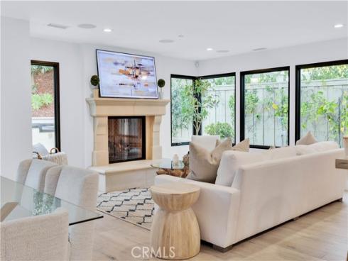 1807 Newport Hills Dr , Newport Beach, CA