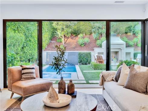 1807 Newport Hills Dr , Newport Beach, CA